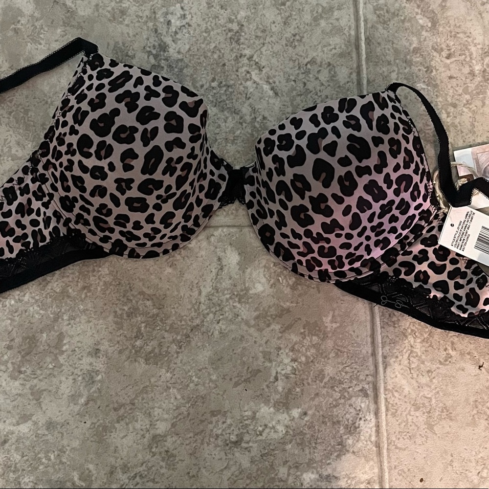 Jessica Simpson Leopard bra 34D sold
